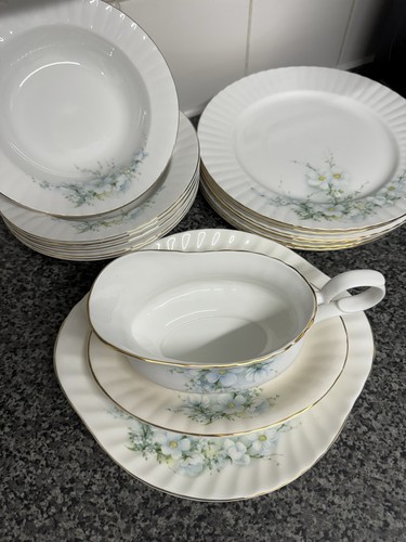 Vintage dinner service royal - vintage,