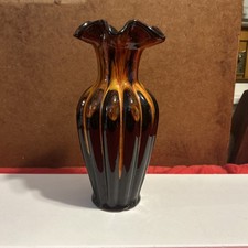 Ceramic Ribbed Ruffled Vase w/