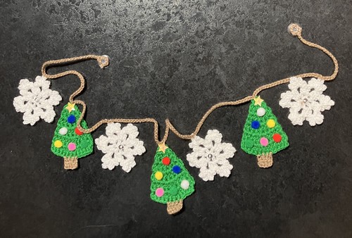 Christmas bunting - 🌲❄️,