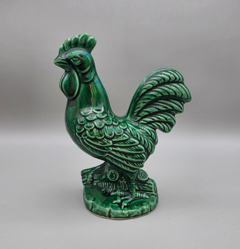 Figurine dartmouth pottery - pottery,