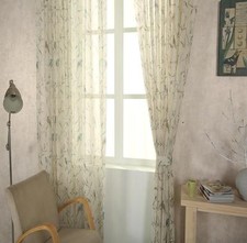 1x Cream Shabby Chic Oriental