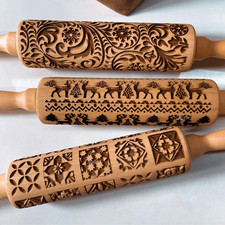 CHRISTMAS WOODEN ROLLING PIN
