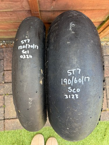 Pirelli superbike slicks - superbike,