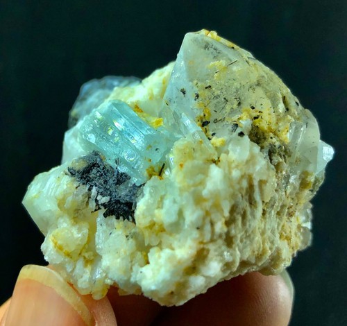 80grams aquamarine with quartz