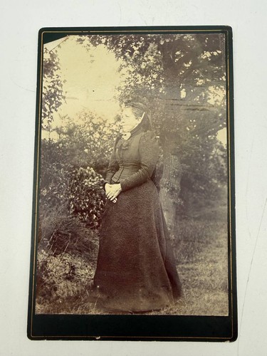 Victorian bonnet lady - victorian, black
