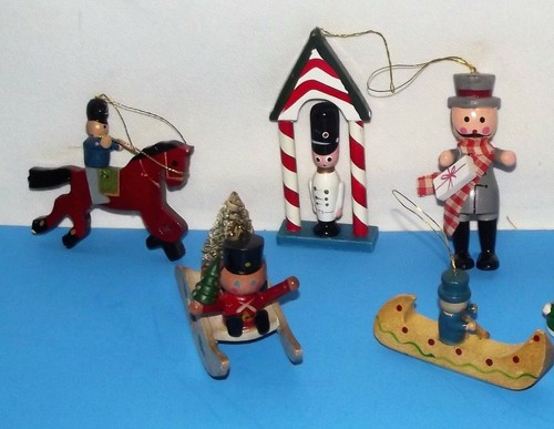 Wood ornaments merry - 5,