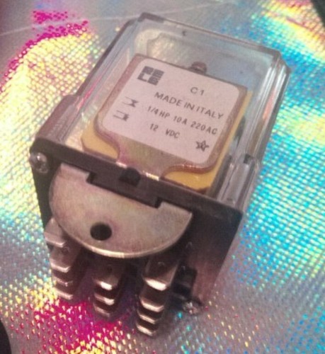 220vac 12vdc coil - c1,