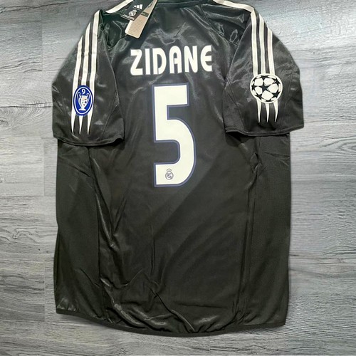 Zidane real madrid 04 05 - zidane,