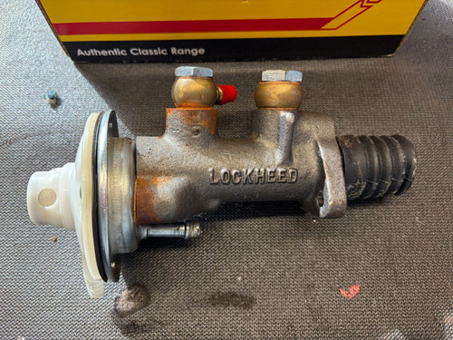 Lockhead brake master cylinder - master,