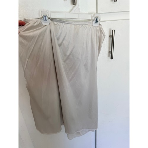 Vtg vanity fair half slip - vtg,