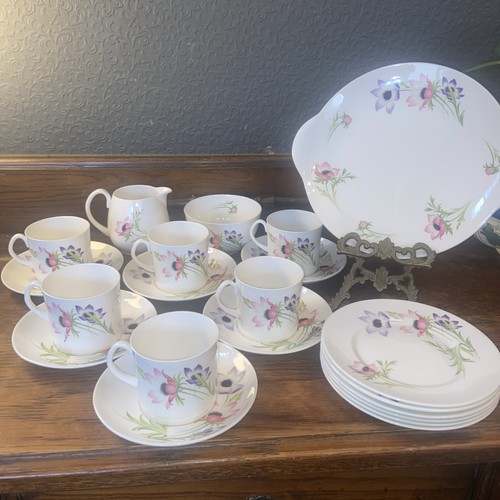 Vintage piece shelley bone - vintage,