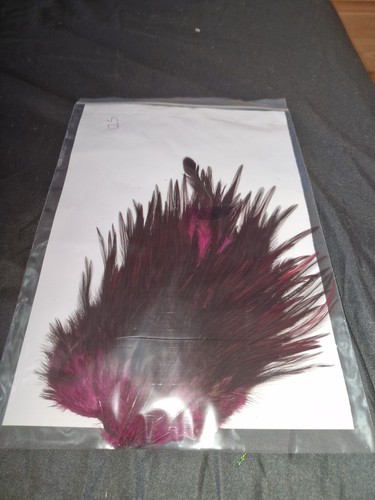 Large saddle cock hackles - large, fly