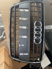 GENUINE AUDI A5 S-LINE  RADIATOR GRILL 2010 8T0853651G & 2 fog light grills 