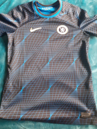 Chelsea shirt large boys