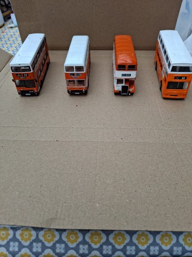 Model buses - 4,