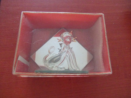 Spanish glass cat mirror - cat, on
