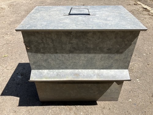 Galvanised metal livestock - metal,