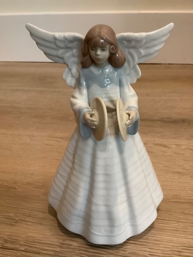 Lladro angel girl playing - angel,