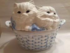 Vintage Ceramic Cats In A