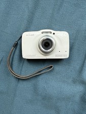 Nikon Coolpix S33 Underwater