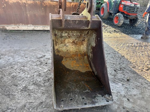 Digging bucket excavator - digging,