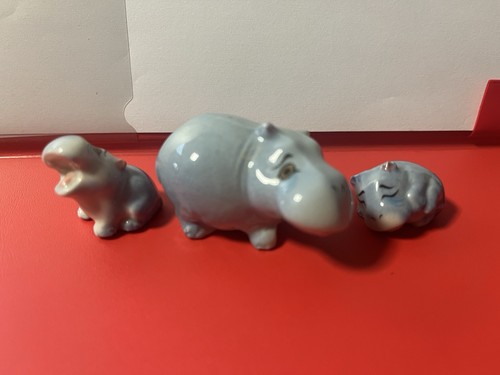 Wade ceramics happy families - wade,
