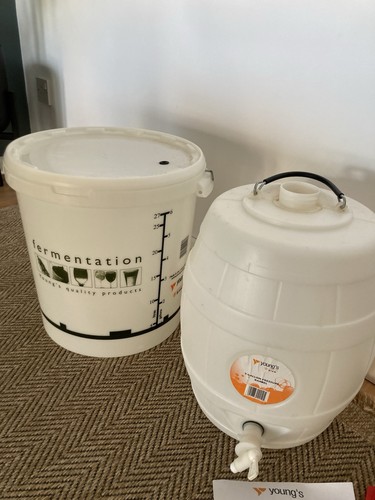 Young microbrewery barrel - young’s,