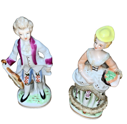 Pair vintage porcelain - of,