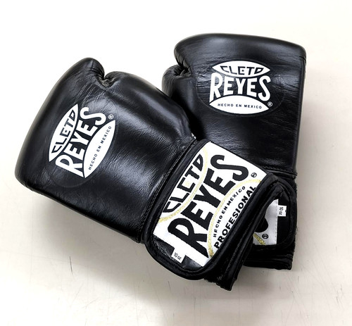 Reyes 10oz boxing gloves black - reyes,