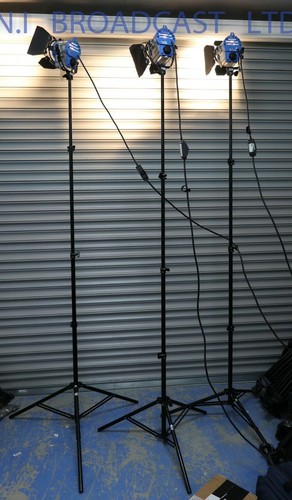 Arri 300plus 300watt - 3x,