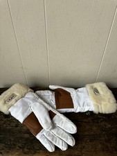 WHITE UGG GLOVES WITH FLUFFY