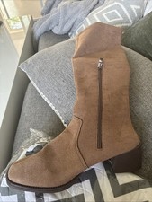 Women's Brown Knee High Size 6
