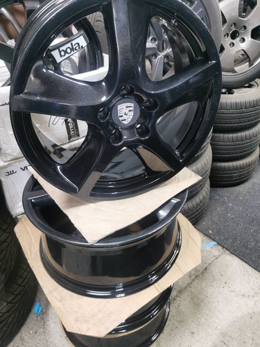 Genuine porsche cayenne - 20",