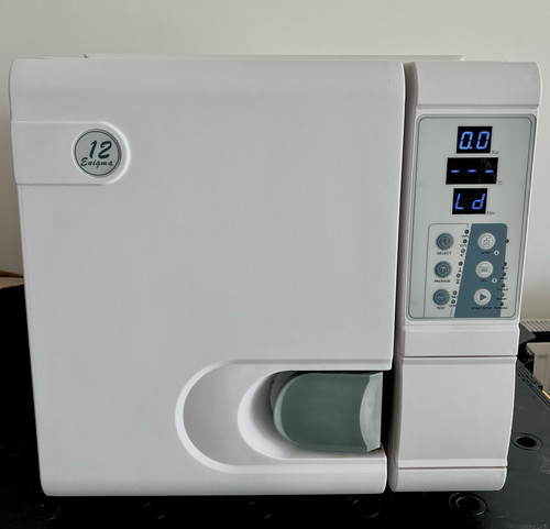 Enigma 12l vacuum - b),