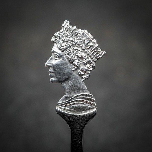 Vintage solid sterling silver - vintage,