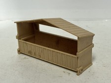 Unbranded Chicken Coop Animal Shed Beige 1/32 Scale 