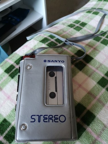 Sanyo sony vintage - sanyo,