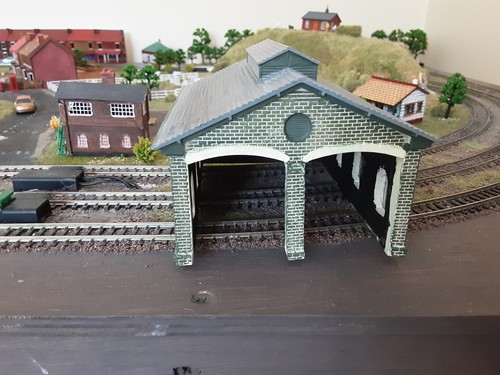 Hornby engine shed - hornby,