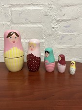 Stacking Russian Dolls Matryoshka-Set of 5