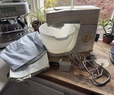 Kenwood Chef KM200 Stand Mixer
