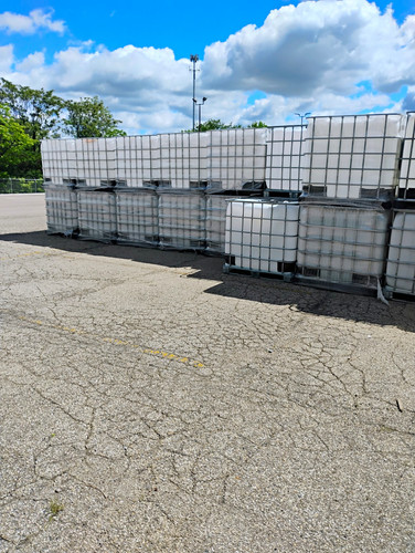 Lot ibc tote liquid - ibc,