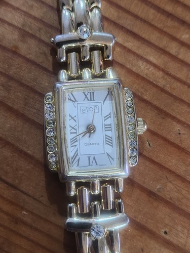 Ladies girls quartz wristwatch - ladies/girls,