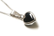 9ct White Gold Sapphire Heart