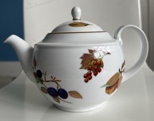 Royal Worcester Evesham Gold