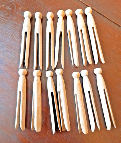 14x wooden dolly pegs - wooden,
