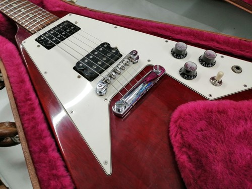 Gibson flying 67 - flying, electric