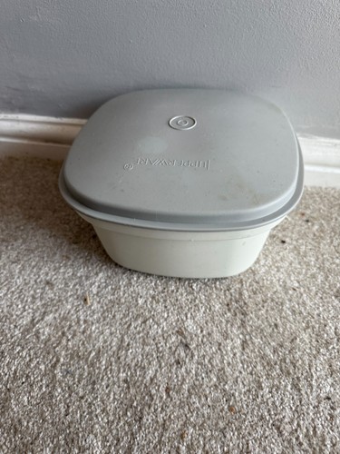 Vintage 1980 tupperware - vintage,