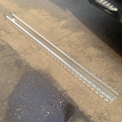 Hyva skiploader ram guard - hyva,