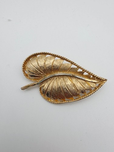 Vintage gold tone openwork - vintage,