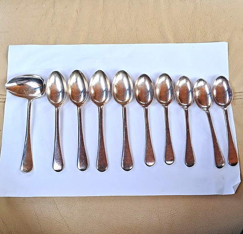 Set silver plate spoons - of, 11